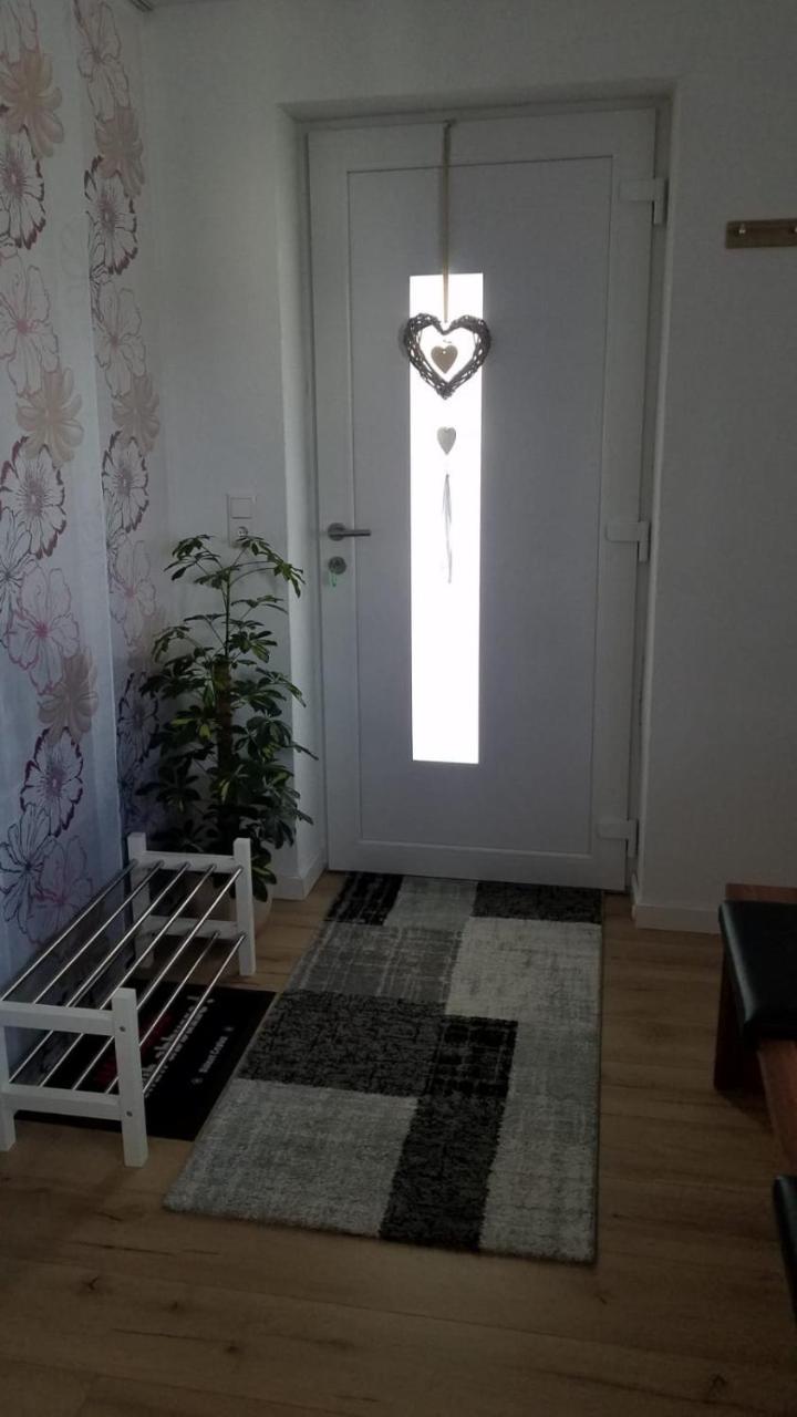 Ferienwohnung Am Blumenberg Bad Mergentheim Exterior foto